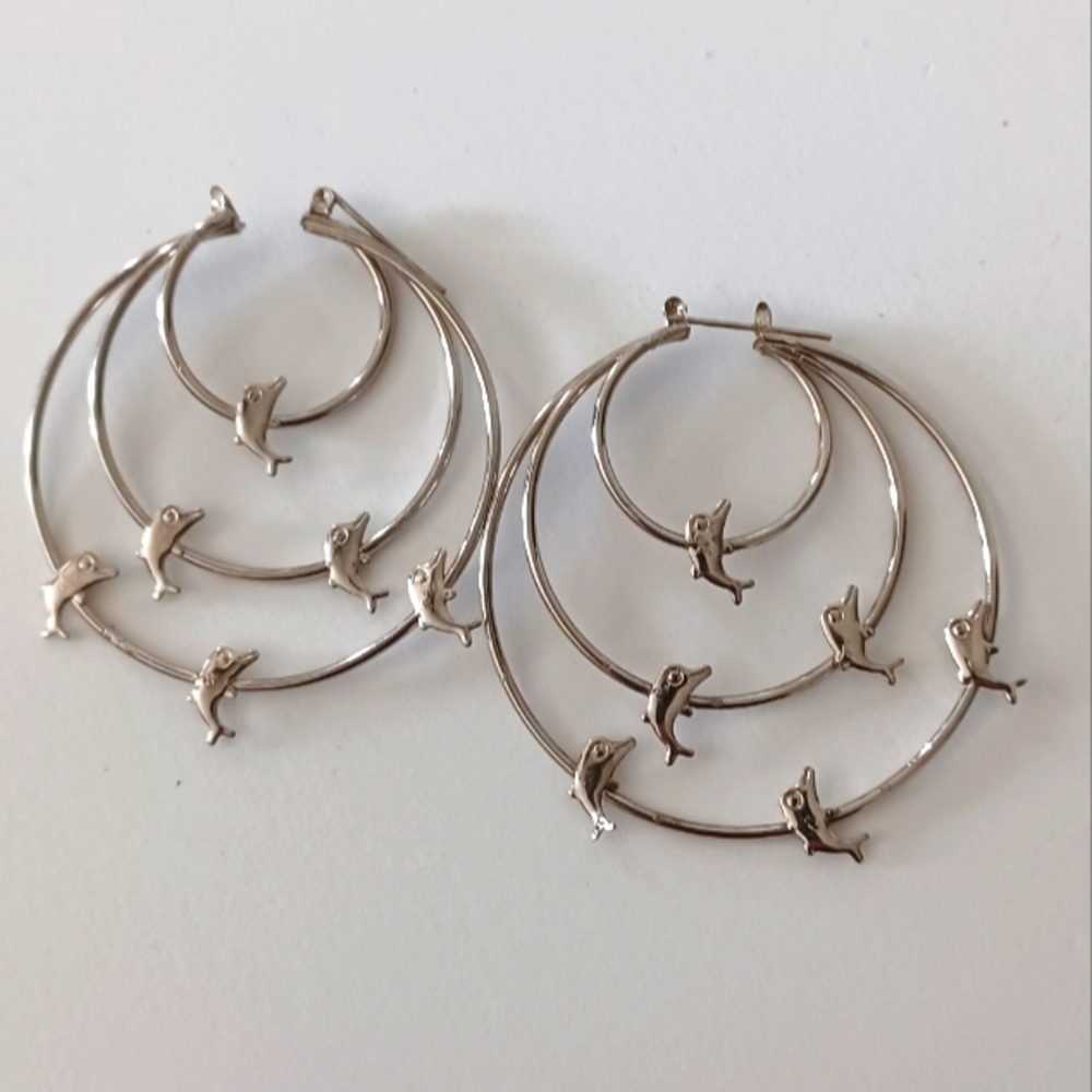 🛼Dolphin hoop earings
